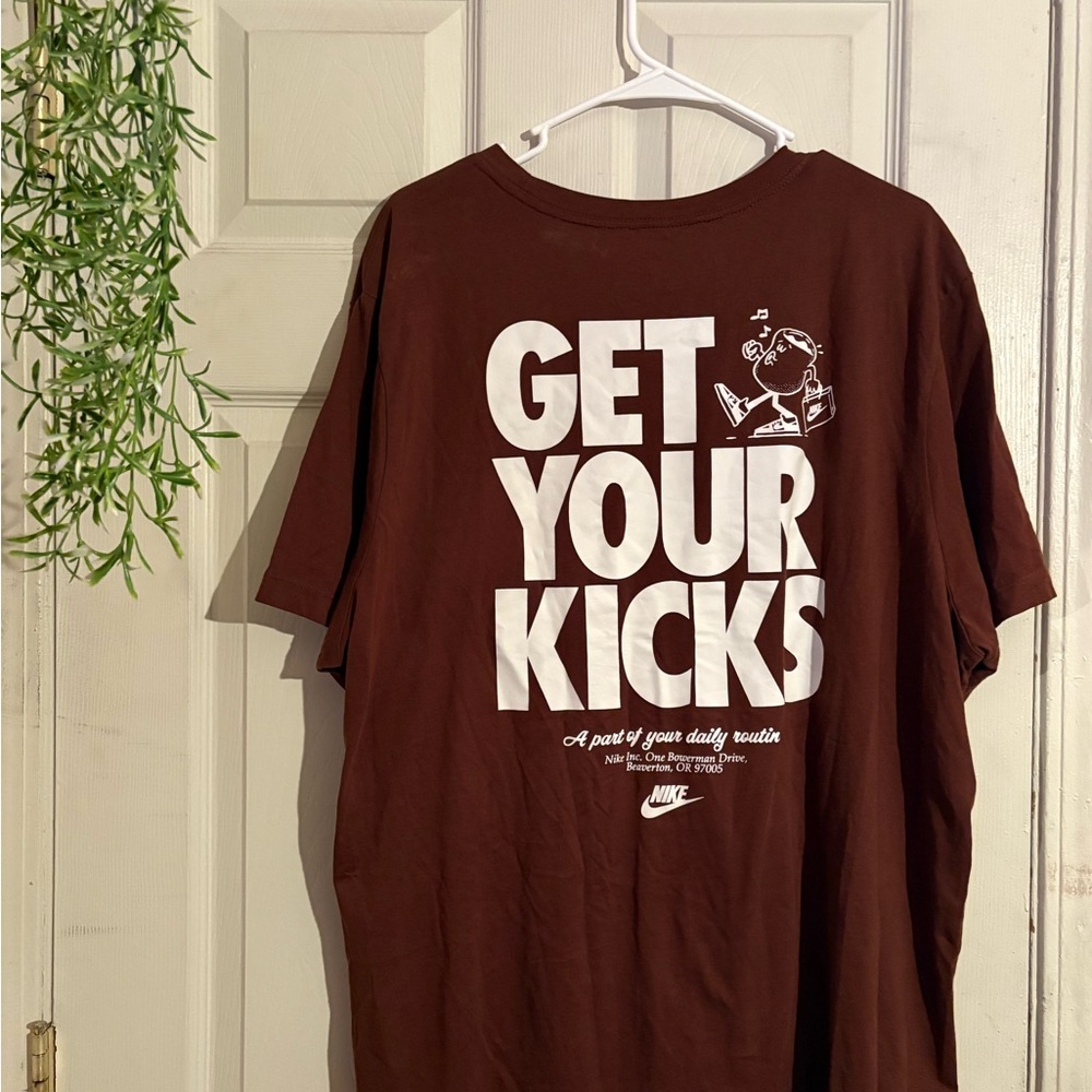 Nike Men's Brown T-Shirt - Picture 2 of 3